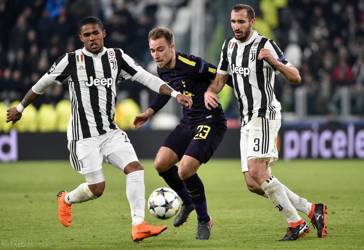 面对媒体坦 面对媒体坦