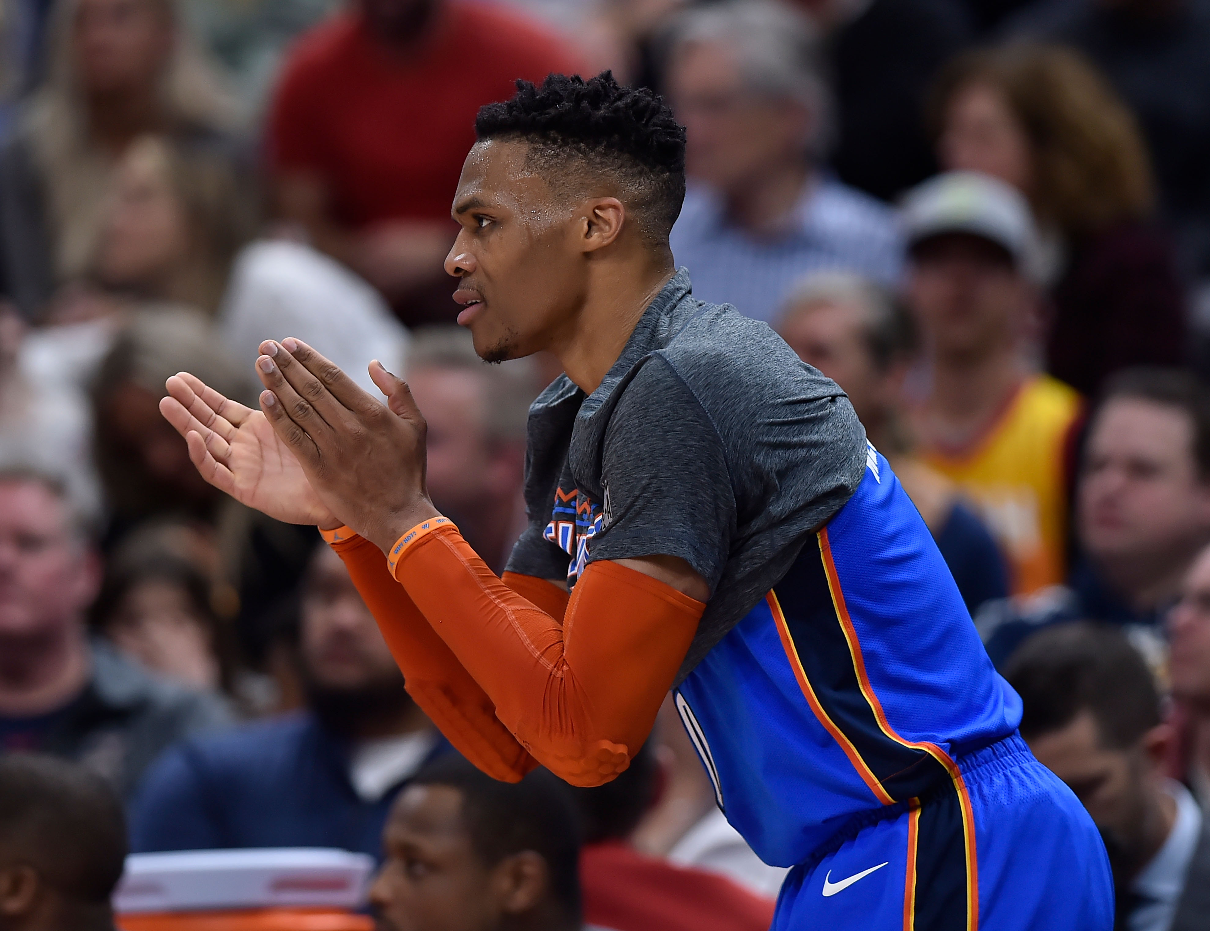 幕后英雄 幕后英雄