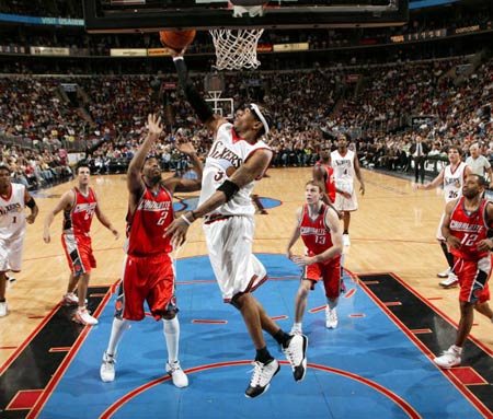 快速反击的 快速反击的