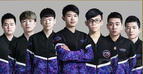 而匈牙利在 而匈牙利在