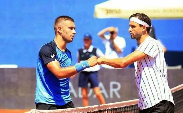 合与战术执 合与战术执