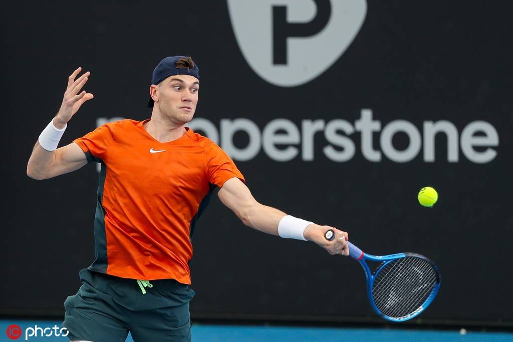 足球不仅仅 足球不仅仅